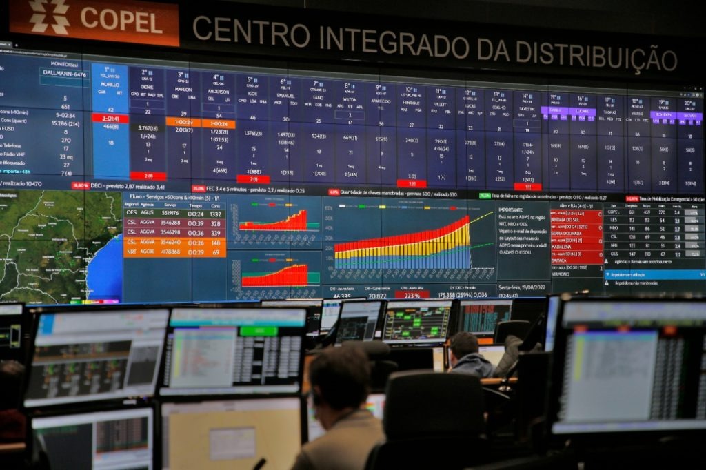 Conta de luz está, em média, 13,4% mais barata no Paraná